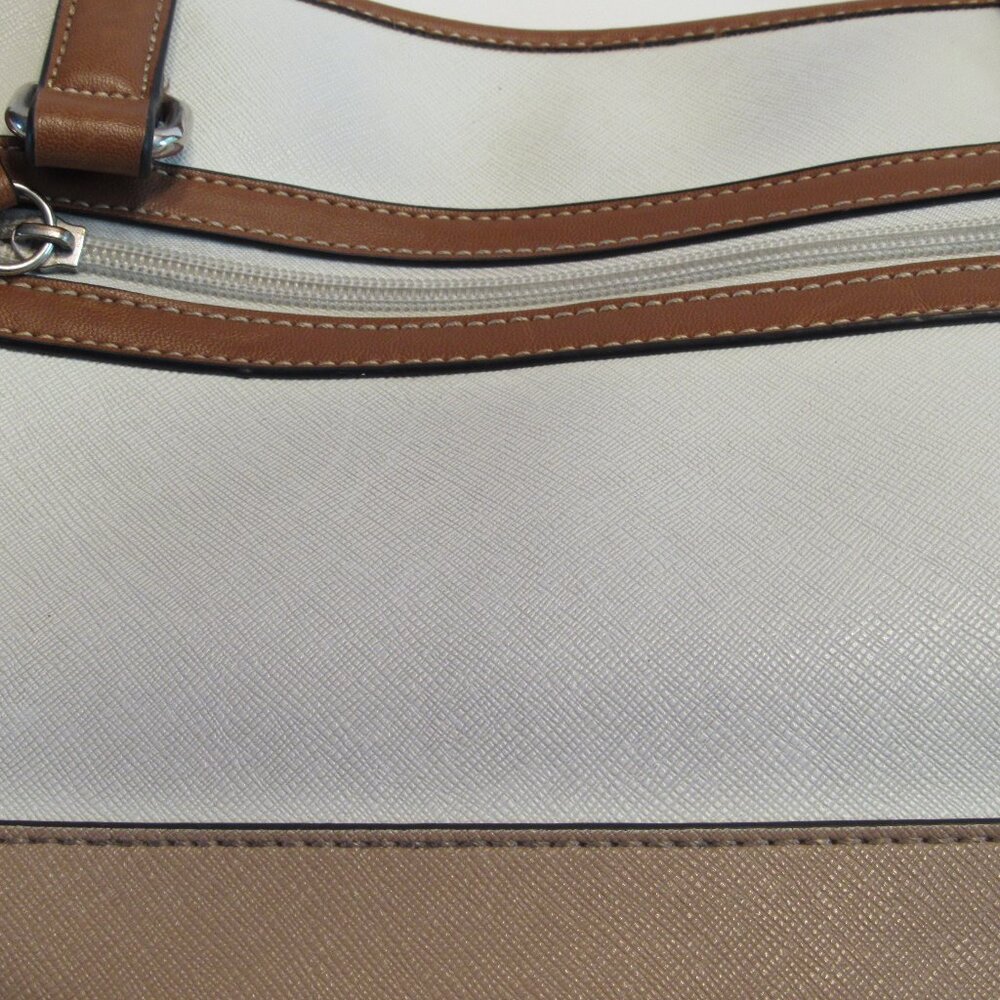 Giani Bernini Cream and Tan Purse/Handbag/Shoulder Bag - Picture 5 of 16